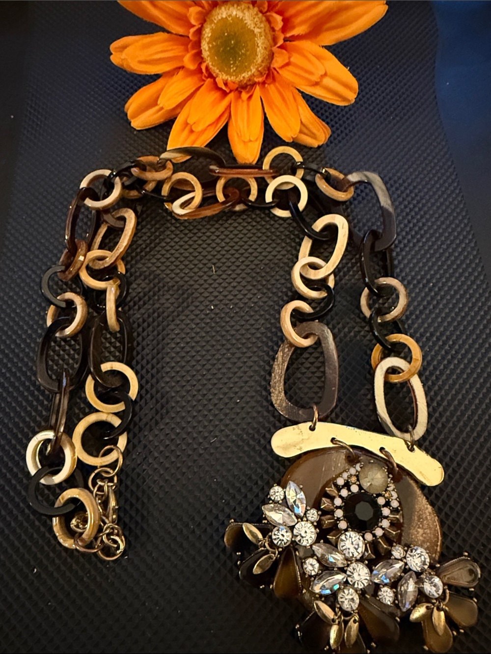 Elegant Brown Resin Chain Necklace with Crystal Floral Pendant